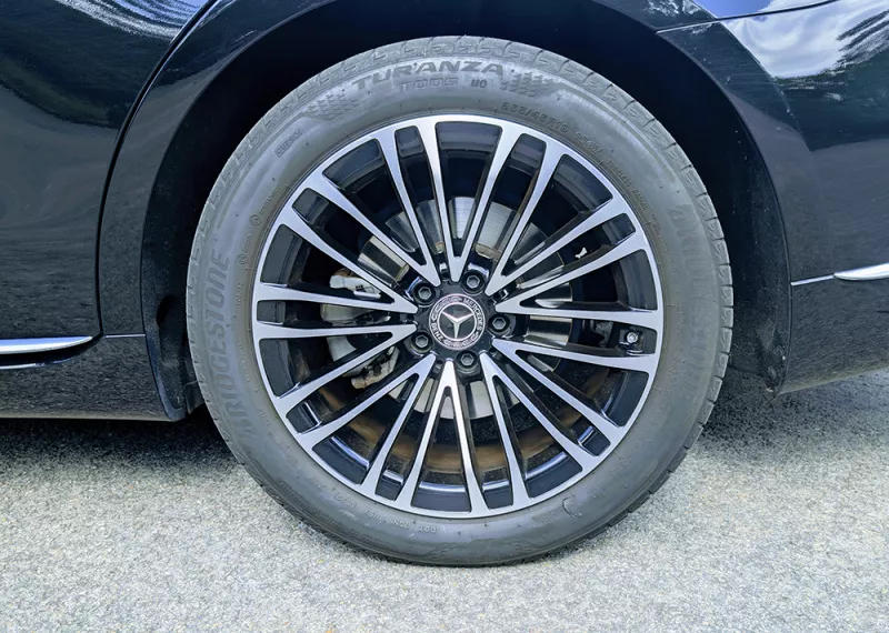 Mercedes Classe S 450 Long de location chez Vendôme Plaza à Boulogne-Billancourt