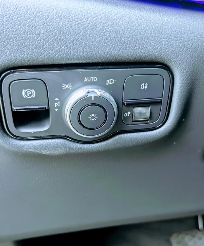 Mercedes Classe V 300 XL de location chez Vendôme Plaza à Boulogne-Billancourt