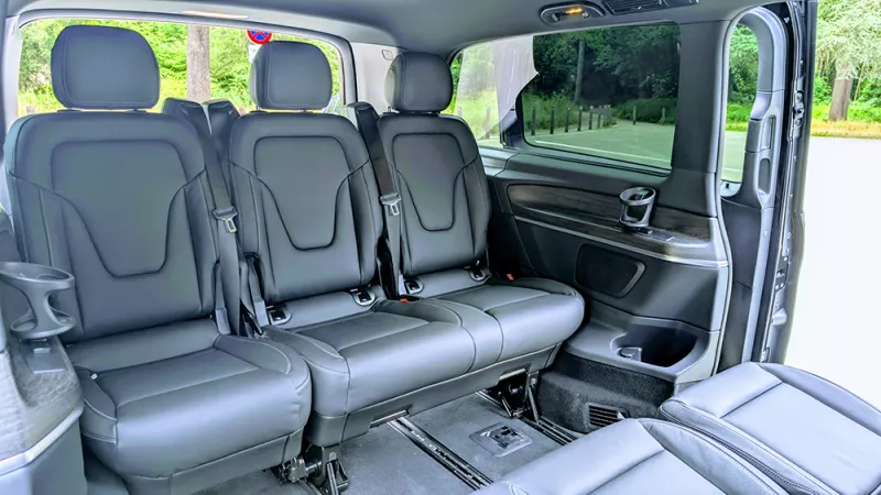 Mercedes Classe V 300 XL de location chez Vendôme Plaza à Boulogne-Billancourt