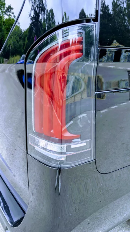 Mercedes Classe V 300 XL de location chez Vendôme Plaza à Boulogne-Billancourt