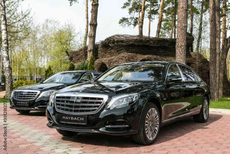 Louer une berline Mercedes avec chauffeur privé, Boulogne-Billancourt, VENDÔME PLAZA