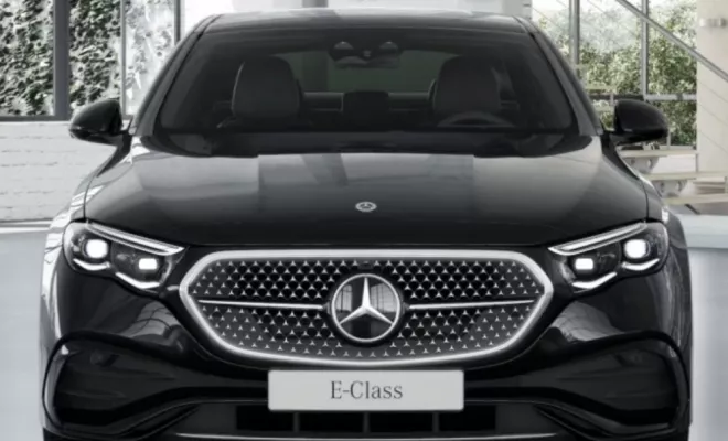 Mercedes E 300e de location chez Vendôme Plaza à Boulogne-Billancourt