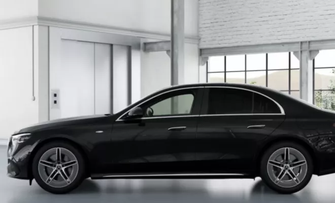 Mercedes E 300e de location chez Vendôme Plaza à Boulogne-Billancourt