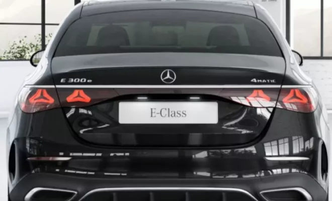 Mercedes E 300e de location chez Vendôme Plaza à Boulogne-Billancourt